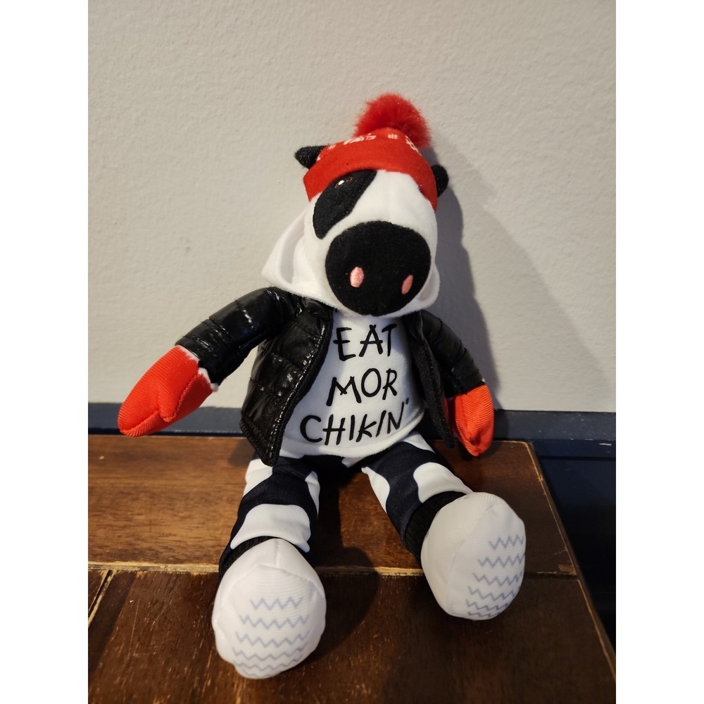 Chick-fil-A Holiday 2025 Plush Cow Doll Toy Snow Day Christmas 9"
